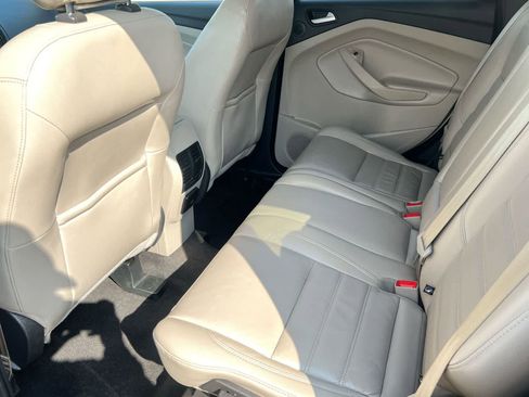 Used 2018 Ford Escape Titanium image 18