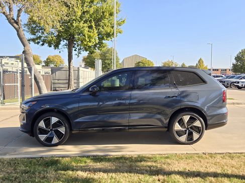 New 2025 Volvo EX90 Plus image 3