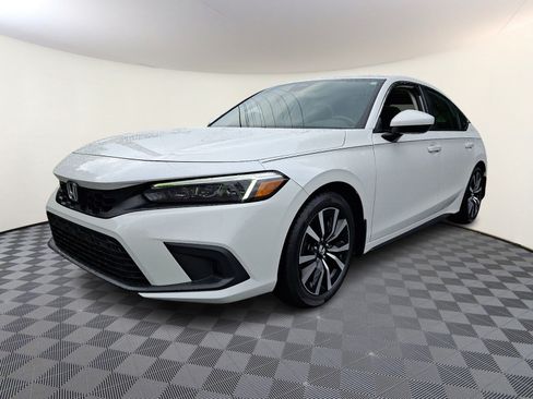 Used 2023 Honda Civic EX-L image 3