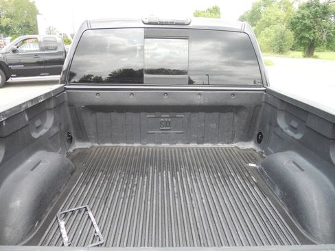 Used 2010 GMC Sierra 1500 SLE w/ (PDW) Pro Sport Package AWD/4WD image 10