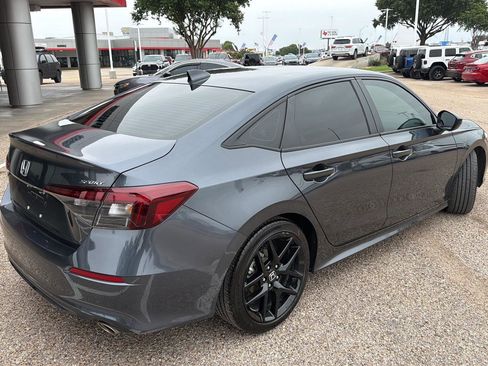 Used 2025 Honda Civic Sport image 3