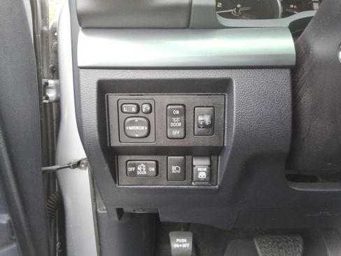 Used 2019 Toyota Tundra Platinum image 37