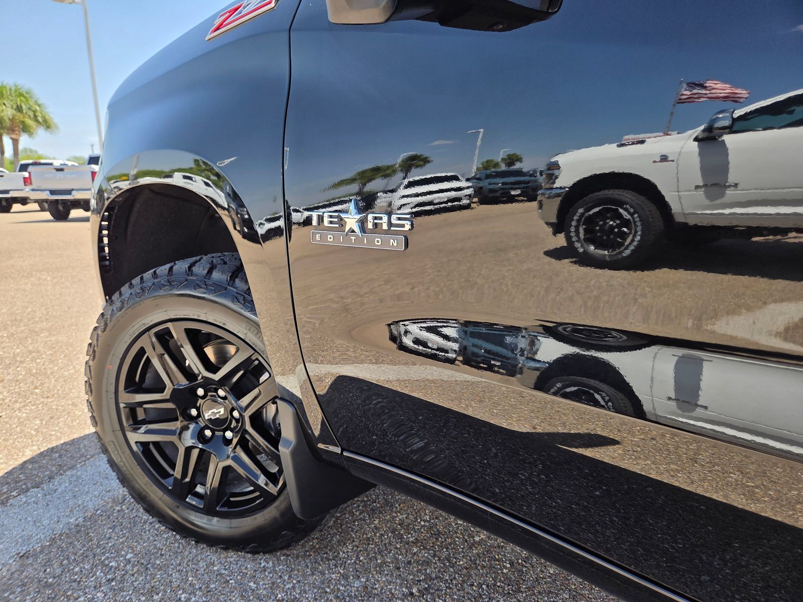 Used 2022 Chevrolet Silverado 1500 RST AWD/4WD image 14