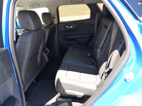 Used 2025 Chevrolet Blazer LT FWD image 36