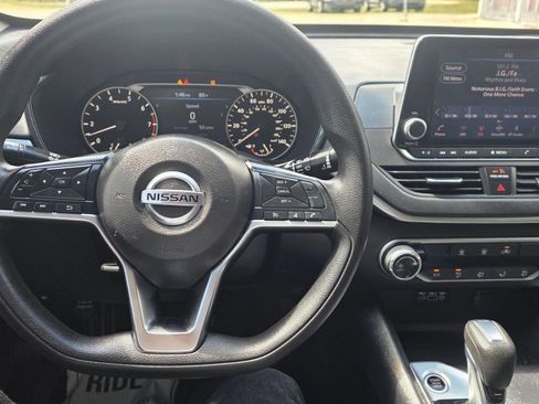 Used 2016 Toyota Camry SE image 14