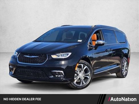 New 2026 Chrysler Pacifica Pinnacle FWD image 1