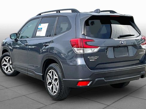 Used 2021 Subaru Forester Premium AWD/4WD image 12