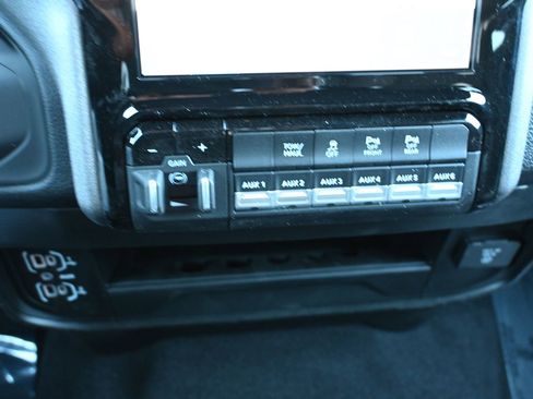 New 2026 RAM 2500 Tradesman AWD/4WD image 15