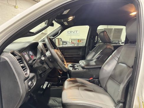 Used 2021 RAM 3500 Tradesman w/ Chrome Appearance Group image 15