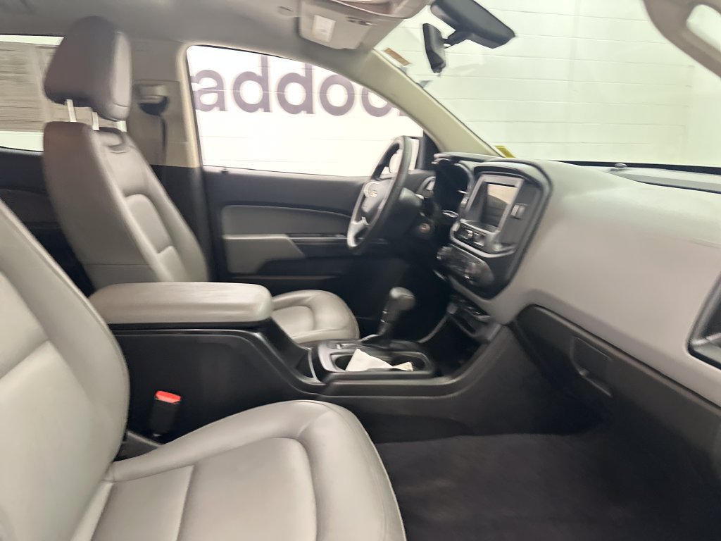 Used 2019 Chevrolet Colorado W/T w/ Custom Special Edition AWD/4WD image 32