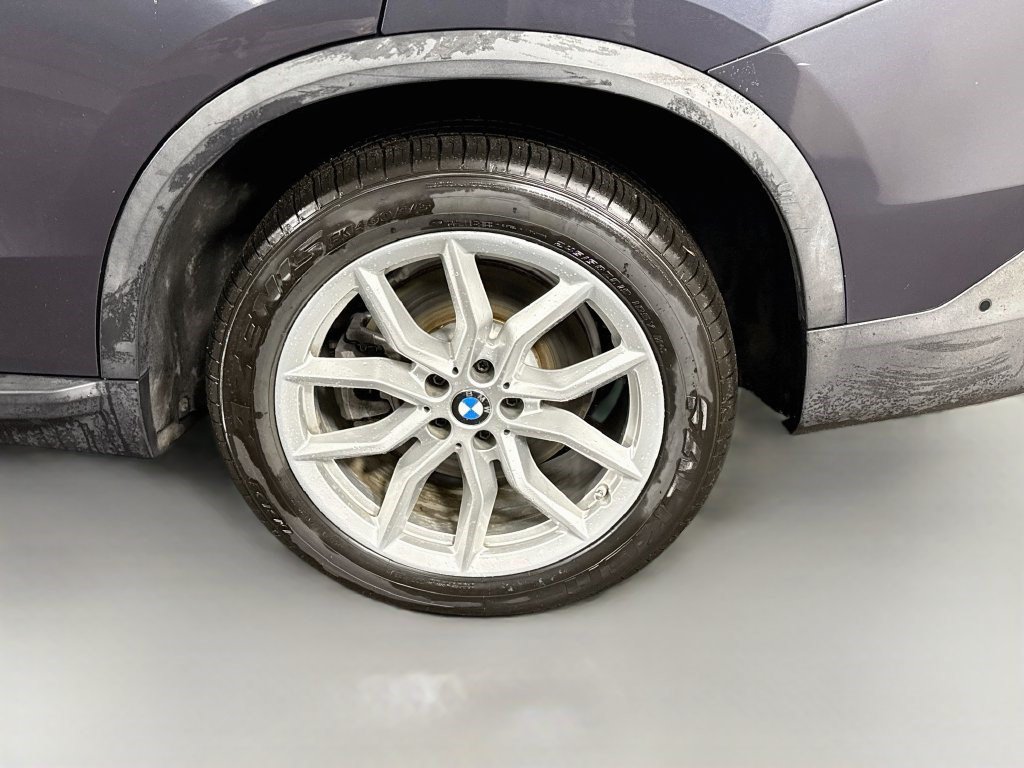 Used 2020 BMW X5 sDrive40i w/ Premium Package RWD image 36
