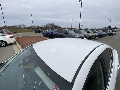 Used 2024 Nissan Sentra SV image 3