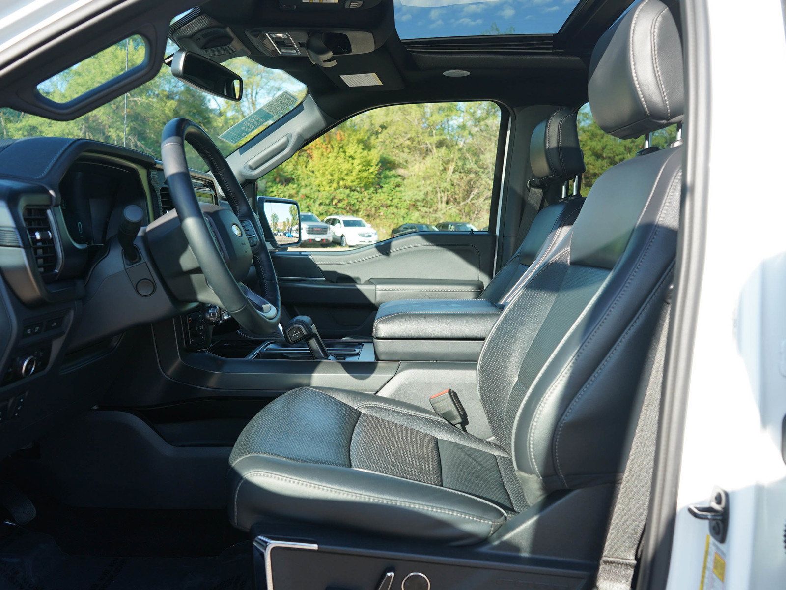 Used 2024 Ford F150 Lariat w/ Equipment Group 502A High AWD/4WD image 25