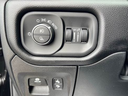 New 2026 RAM 1500 Big Horn AWD/4WD image 13