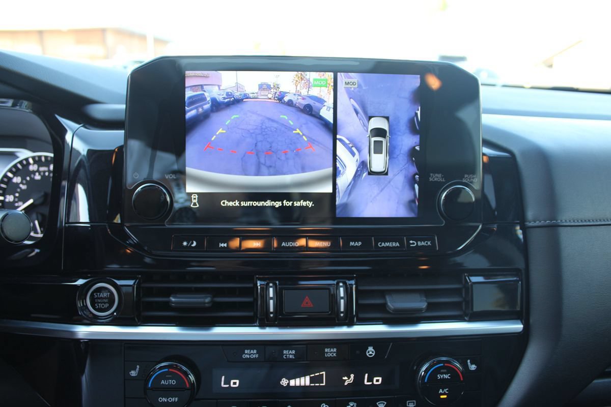 Used 2022 Nissan Pathfinder SL w/ SL Premium Package FWD image 35