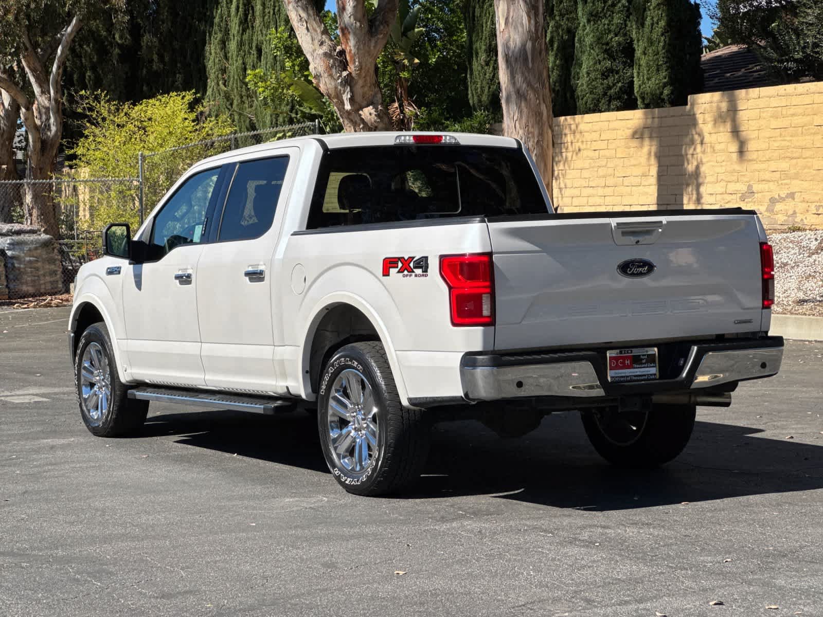 Used 2018 Ford F150 Lariat w/ Equipment Group 502A Luxury AWD/4WD image 6