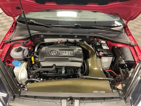 Used 2016 Volkswagen Golf R 4-Door AWD/4WD image 9