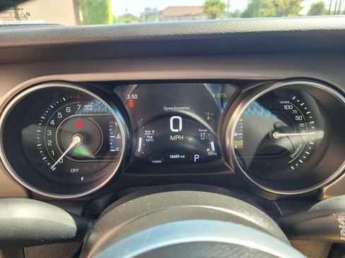 Used 2023 Jeep Wrangler Unlimited Rubicon 4xe AWD/4WD image 22