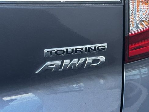 Used 2020 Honda Pilot Touring image 3