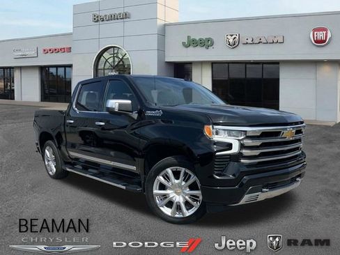 Used 2024 Chevrolet Silverado 1500 High Country w/ High Country Premium Package AWD/4WD image 1