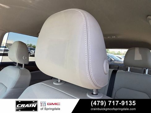 Used 2024 Volkswagen Atlas SE w/ Black Wheel Package FWD image 29