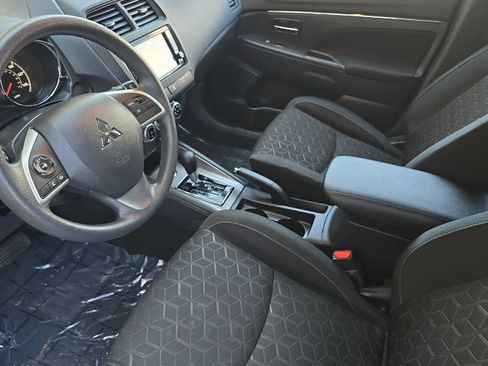 Used 2024 Mitsubishi Outlander Sport ES AWD/4WD image 11