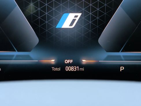 Certified 2023 BMW i4 eDrive35 image 13