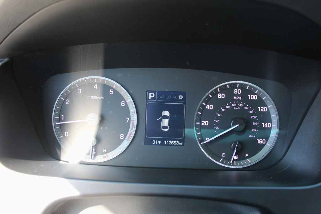 Used 2015 Hyundai Sonata SE w/ Option Group 09 FWD image 14
