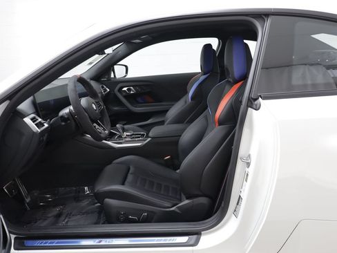 Used 2026 BMW M2 w/ Lighting Package RWD image 5