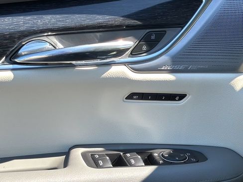 Used 2023 Cadillac XT6 Premium Luxury AWD/4WD image 12
