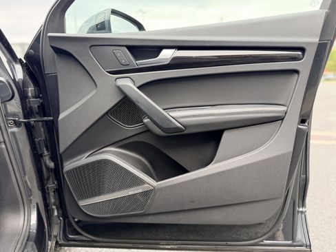 Used 2020 Audi Q5 2.0T Premium Plus w/ Premium Plus Package image 24