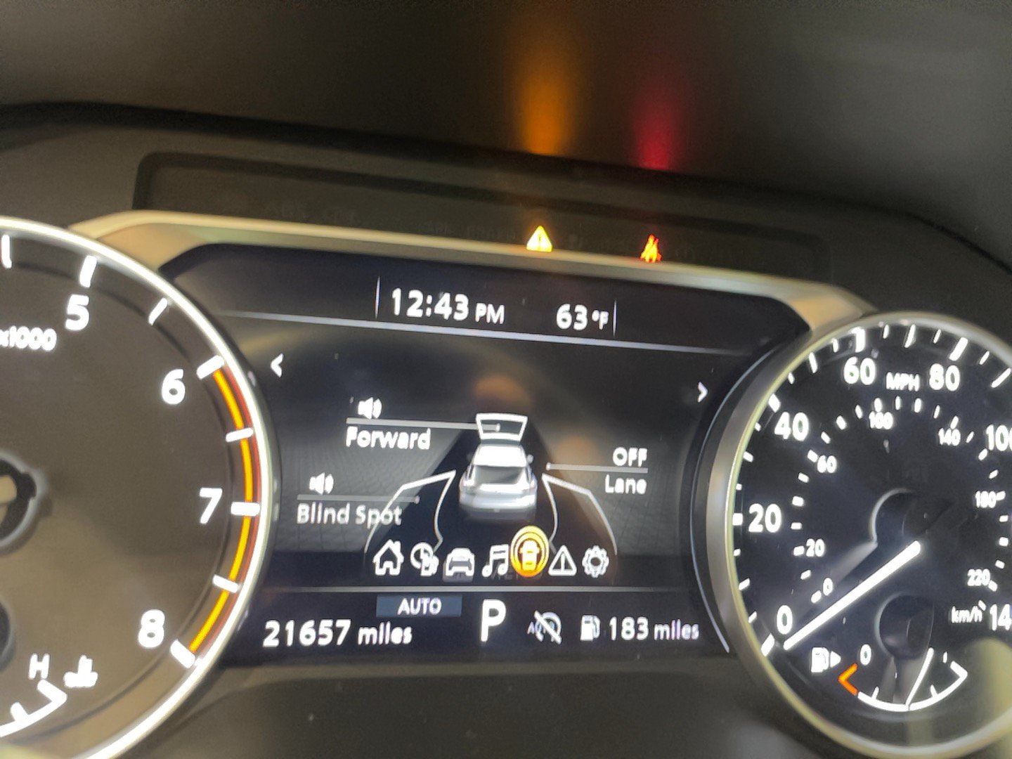 Used 2023 Nissan Rogue S AWD/4WD image 11