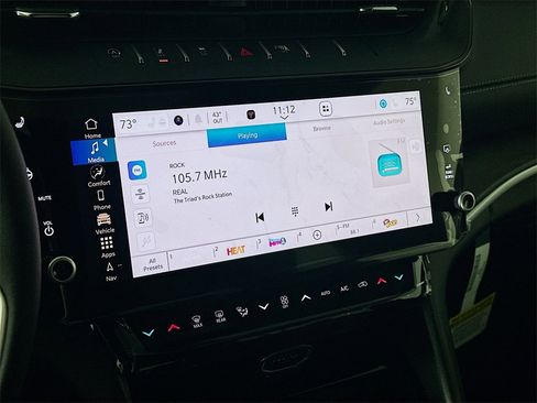 New 2026 Jeep Grand Cherokee Altitude image 13