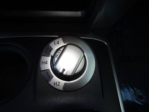 Used 2021 Toyota 4Runner SR5 image 19