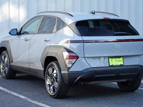 Used 2025 Hyundai Kona SEL AWD/4WD image 47