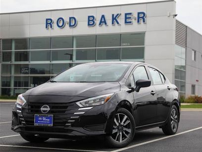 Used 2025 Nissan Versa SV w/ Trunk Package
