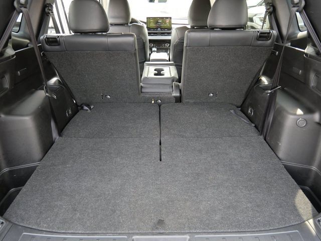 Used 2025 Mitsubishi Outlander AWD image 10