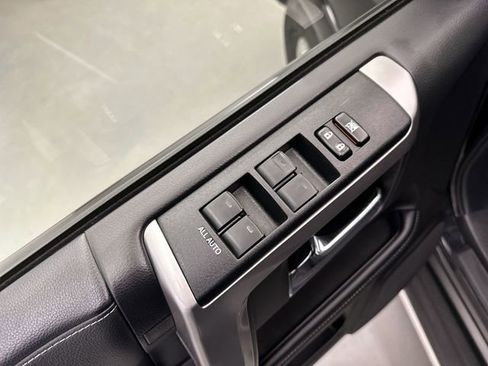 Used 2020 Toyota 4Runner SR5 Premium w/ Moonroof Package image 19