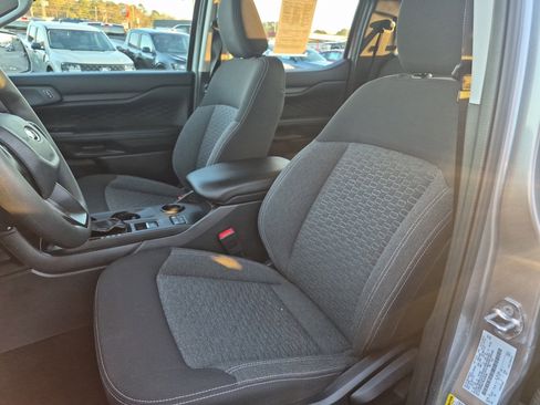 Used 2024 Ford Ranger XL image 12