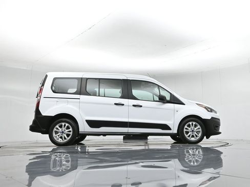 Certified 2022 Ford Transit Connect XL image 8