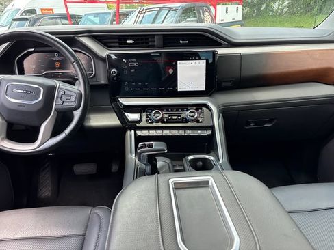Used 2022 GMC Sierra 1500 Denali AWD/4WD image 10