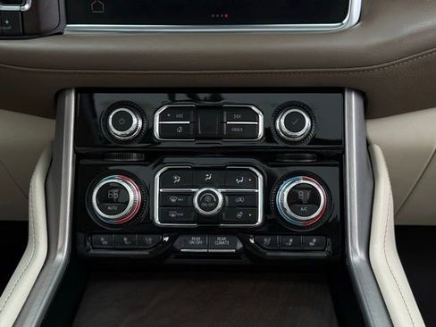 Used 2024 GMC Yukon XL Denali w/ Denali Reserve Package image 38