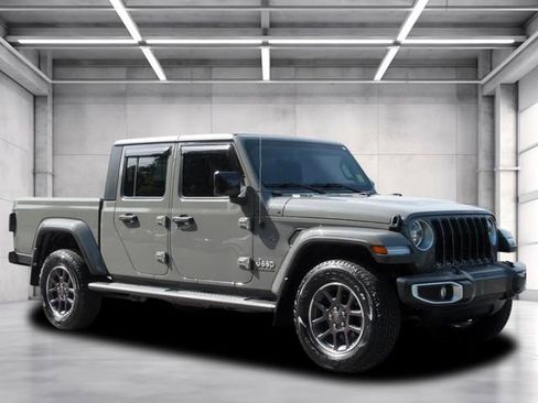 Used 2023 Jeep Gladiator Overland w/ LED Lighting Group AWD/4WD image 1