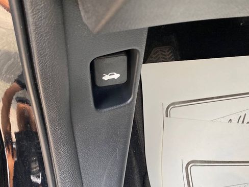 Used 2016 Honda Civic EX image 25