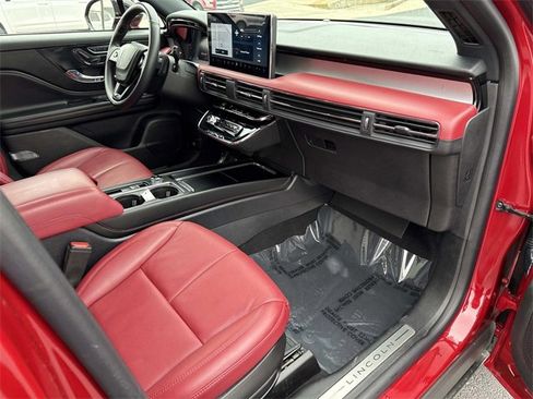 Used 2023 Lincoln Corsair Reserve w/ Equipment Group 201A image 13