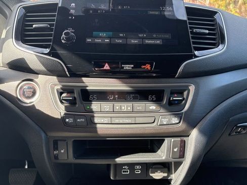 Used 2024 Honda Passport TrailSport image 22