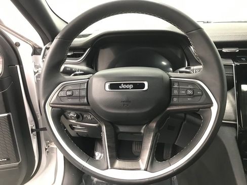 Used 2024 Jeep Grand Cherokee Limited 4xe image 14