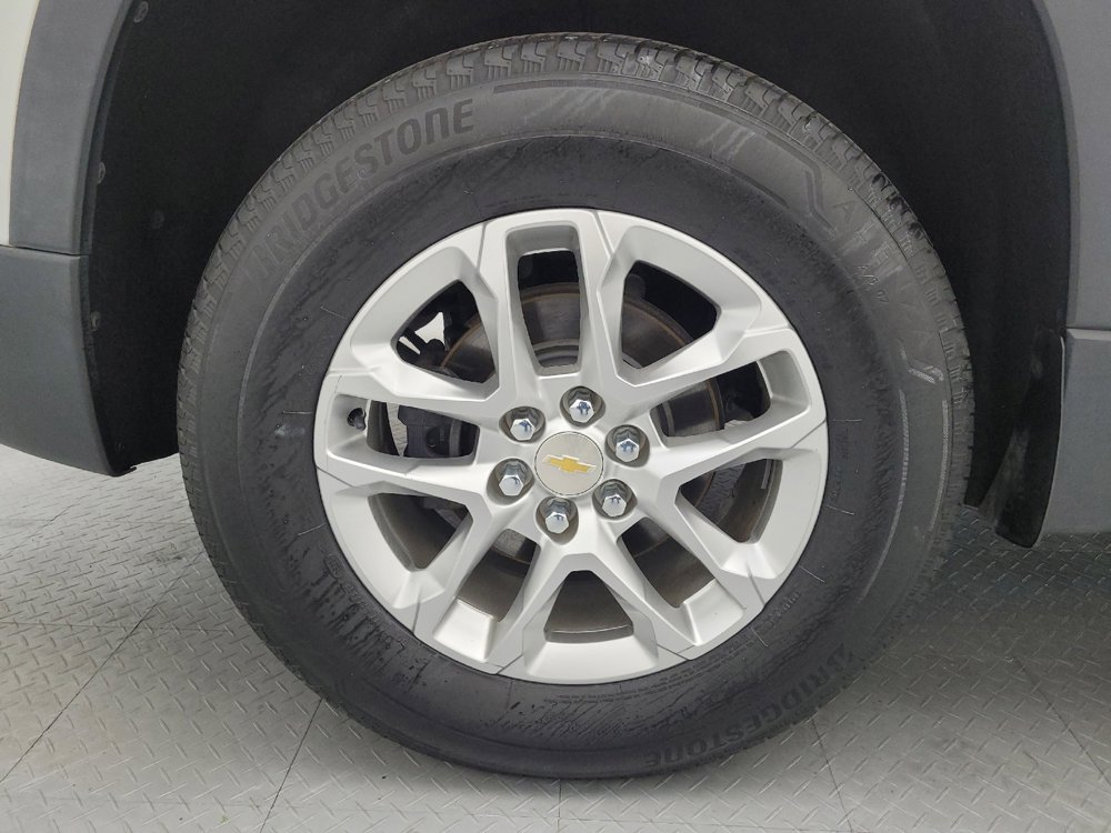 Used 2019 Chevrolet Traverse LS FWD image 31