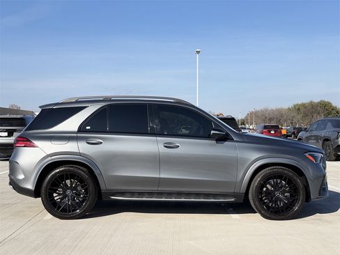 Used 2025 Mercedes-Benz GLE 350 4MATIC image 3