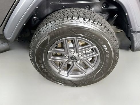 Used 2024 Jeep Wrangler Unlimited Sport AWD/4WD image 34